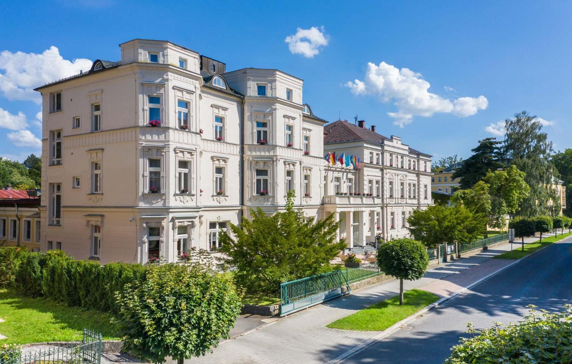 蒙蒂Spa酒店 Františkovy Lázně 外观 照片