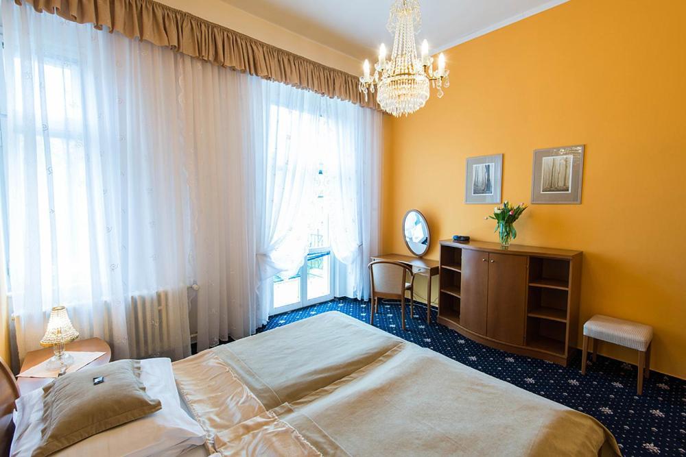 蒙蒂Spa酒店 Františkovy Lázně 客房 照片